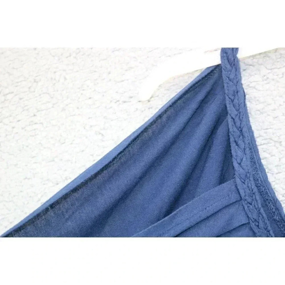 Women's Top-Guess Los Angelos-Size Large-Navy Blue w/Beading - Picture 5 of 7